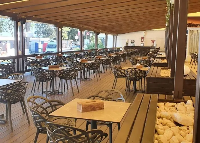 Hotel Complex Hotelier Steaua De Mare - Meduza